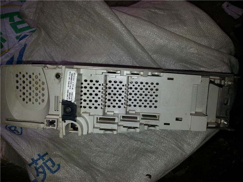 爱默生 ct sp变频器 sp1406,5.5kw, 380v 实物图片