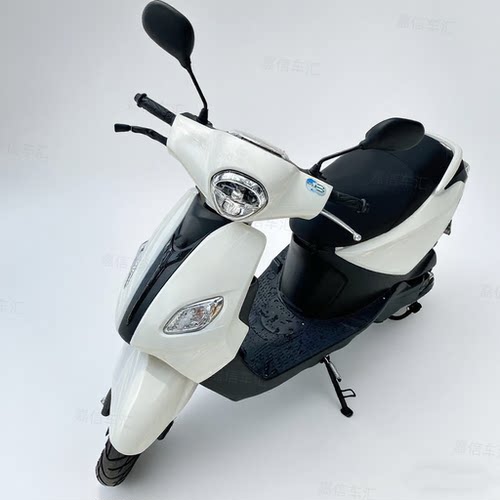 新款巧格i125cc踏板摩托车整车