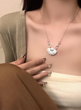 新中式国风锦鲤项链女新款中古长命锁吊坠锁骨链手作编绳毛衣链