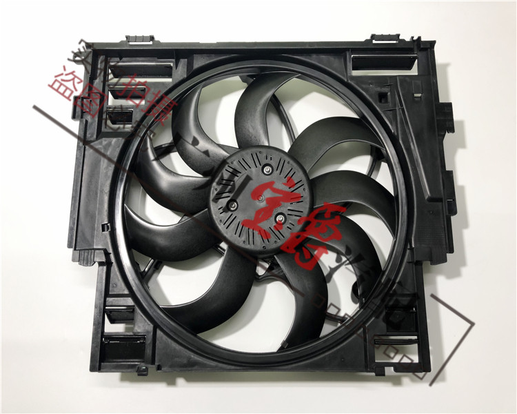 适用宝马5系F18空调520水箱523电子扇525散热528风扇530冷气535