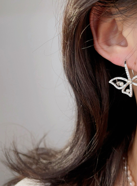 欧比雅比新款时尚高级感气质精致淑女甜美个性复古百搭耳环12239