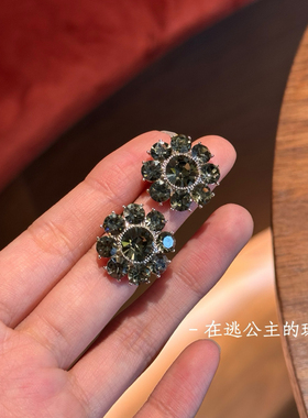 艾鹿高级感轻奢精致百搭时尚气质耳环耳钉耳饰02608