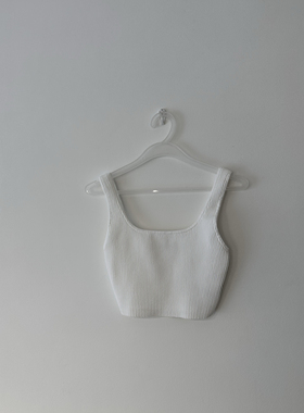 aritiza babaton 罗纹弹力贴身 双肩带 短款 修身显瘦针织吊带女