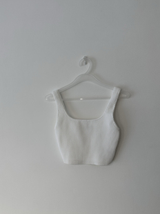 aritiza babaton 罗纹弹力贴身 双肩带 短款 修身显瘦针织吊带女