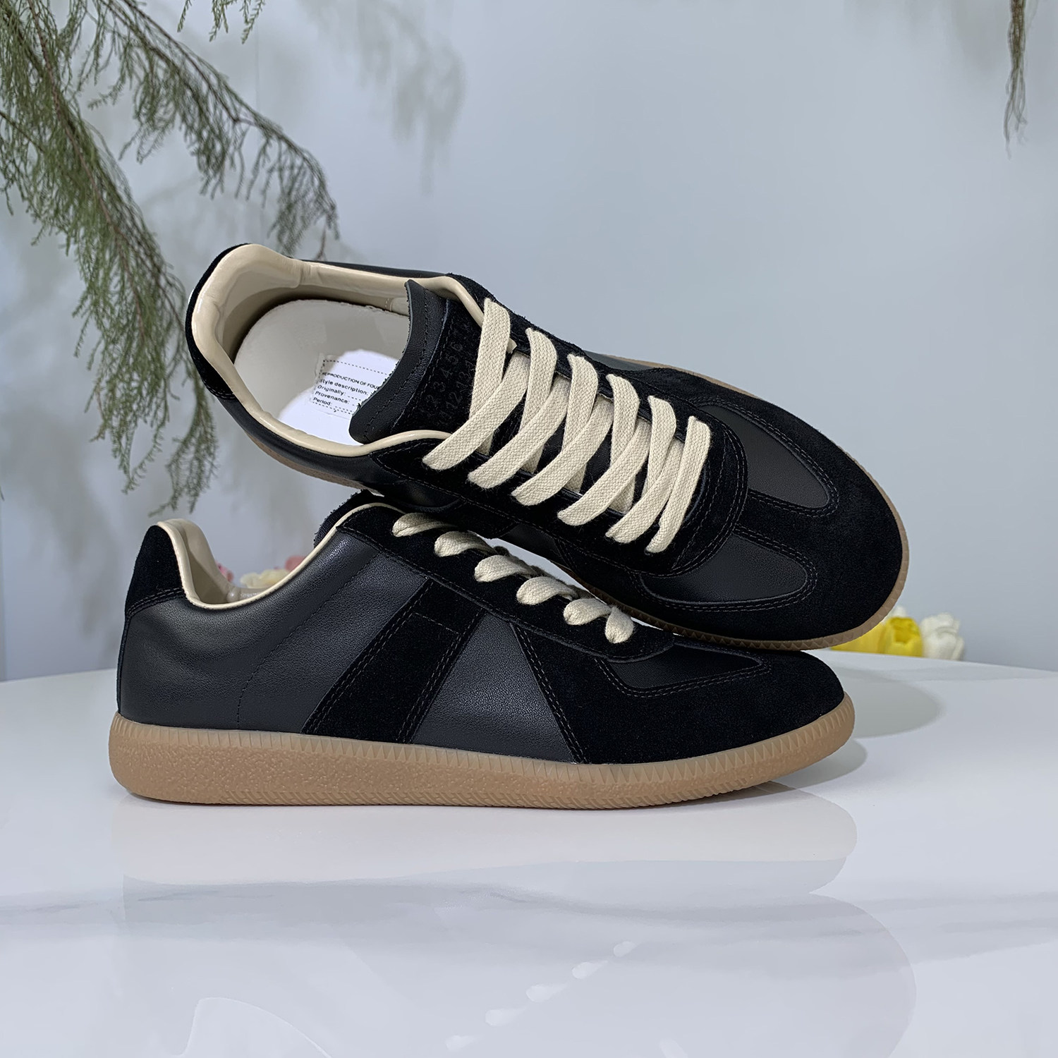 thumbnail for QXY Spire Quality Top Layer Cowhide Classic Retro German Training Shoes Genuine Leather Couple White Shoes Men's and Women's Board Shoes