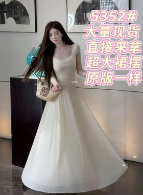 月光宝藏淡颜天菜 法式气质荡领拼蕾丝大裙摆连衣长裙A395