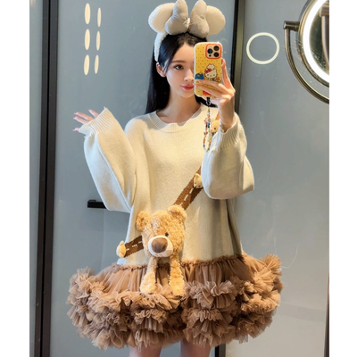 2026潮牌背带小熊重工拼接网纱蓬蓬裙减龄可爱宽松针织毛衣连衣裙