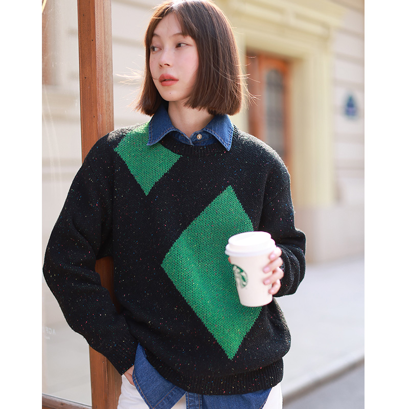 多着菱格羊毛混纺彩点纱圆领毛衣