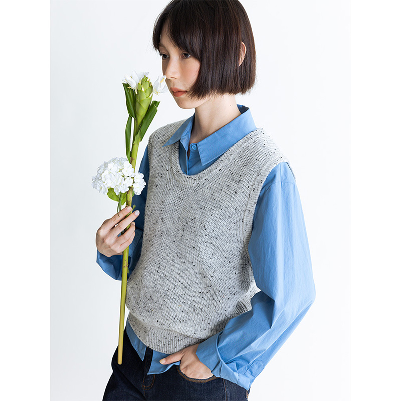 多着羊毛混纺点点纱圆领针织背心