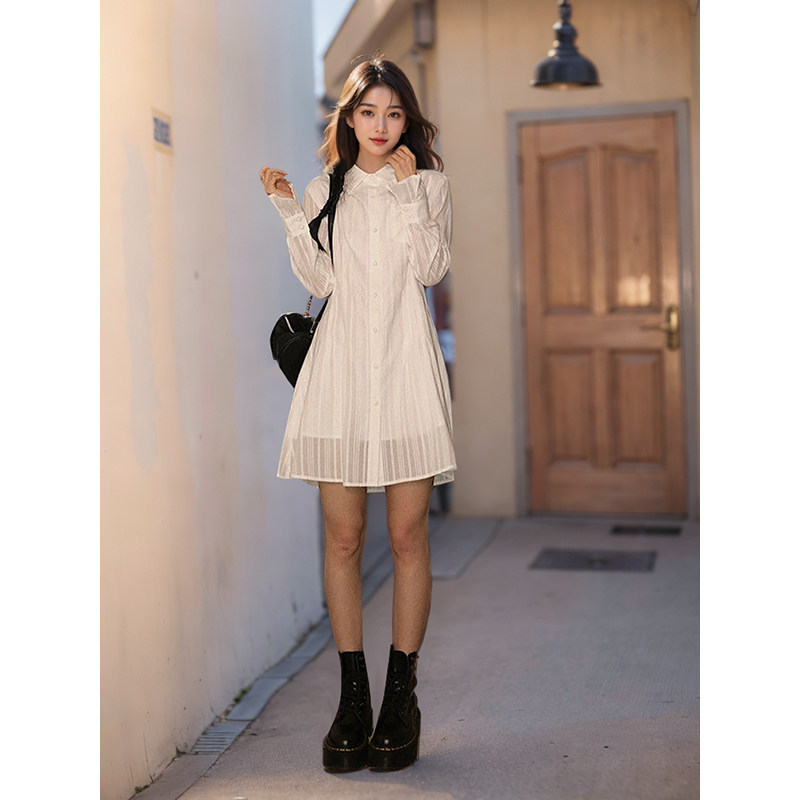 白色长袖衬衫连衣裙女初春法式气质甜美学院风Polo领a字短裙子