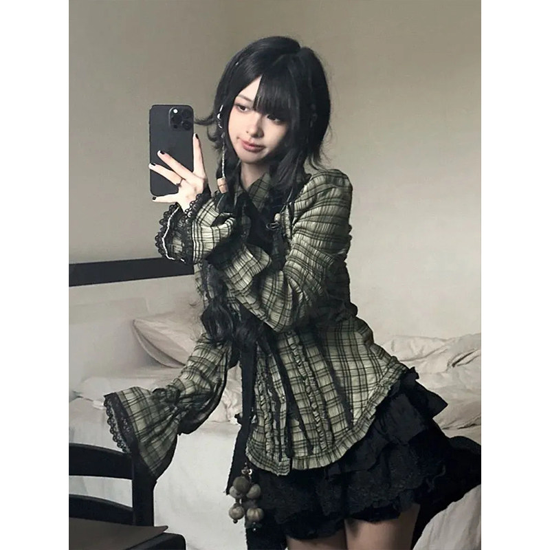 2025秋季新款设计感小众复古格纹收腰长袖衬衫+黑色半身裙两件套