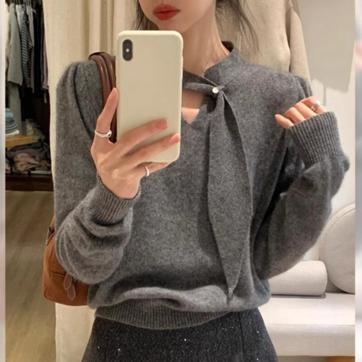 法式温柔飘带v领镂空灰色毛衣女秋季内搭打底针织衫独特别致上衣