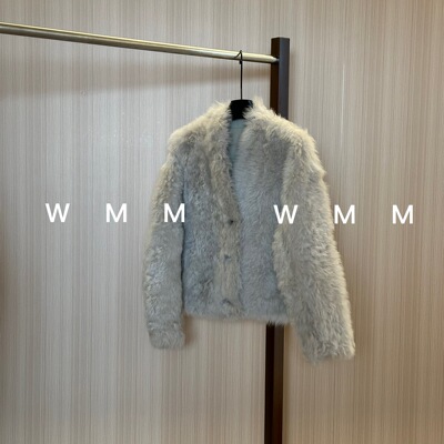 WMM极简风灰杏V领托斯卡纳真一体女秋冬新款百搭时尚休闲轻奢保暖