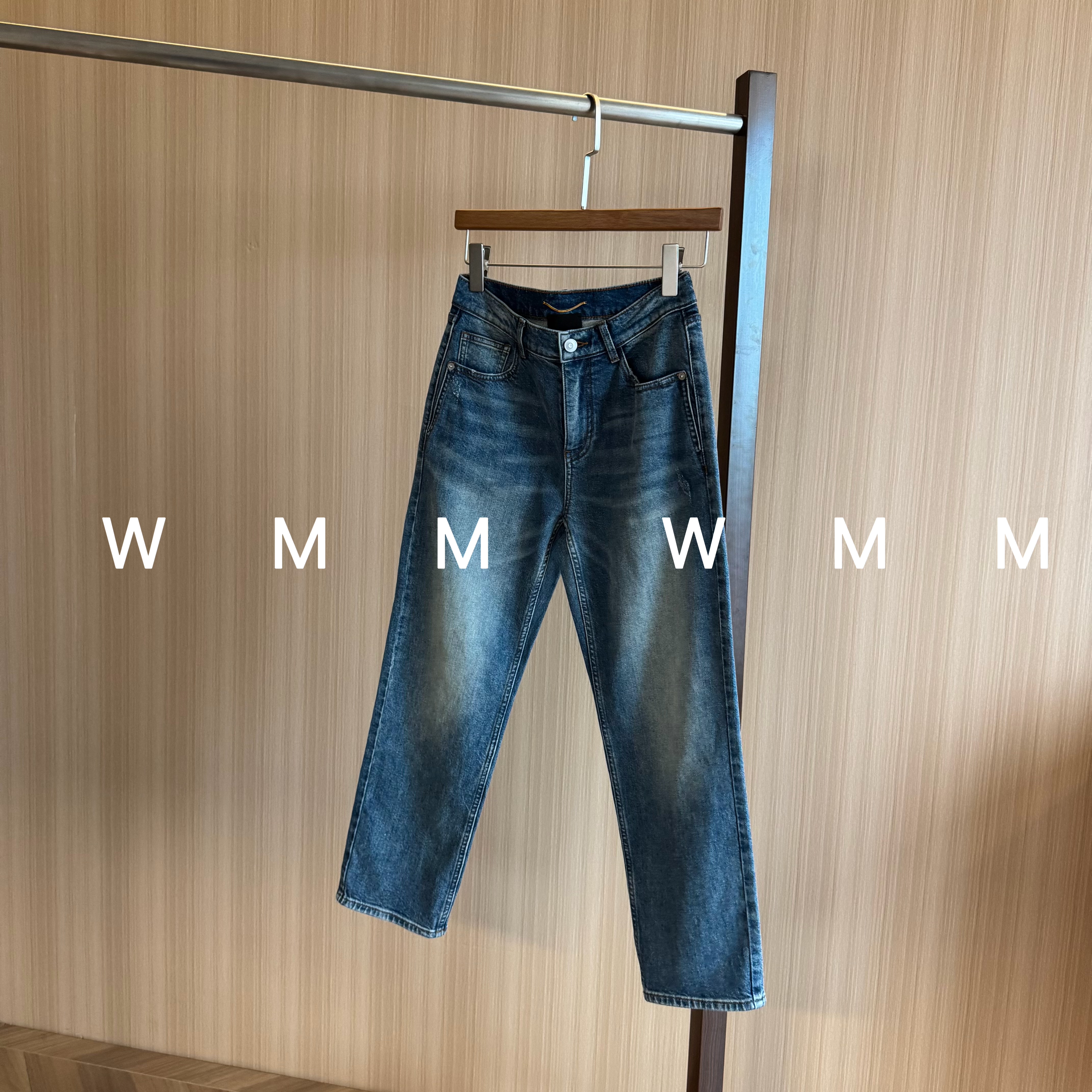 WMM经典工字扣蓝色直筒牛仔裤女新款休闲百搭时尚舒适简约韩