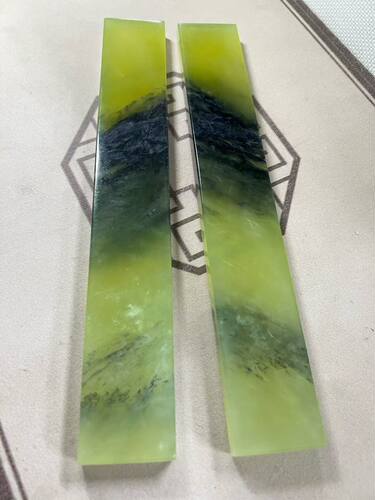 岫玉镇尺水墨文房四宝31.8厘米