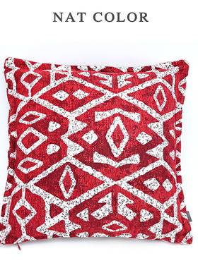 轻奢提花几何纹路红色抱枕靠垫样板间搭配沙发靠枕客厅办公室靠背