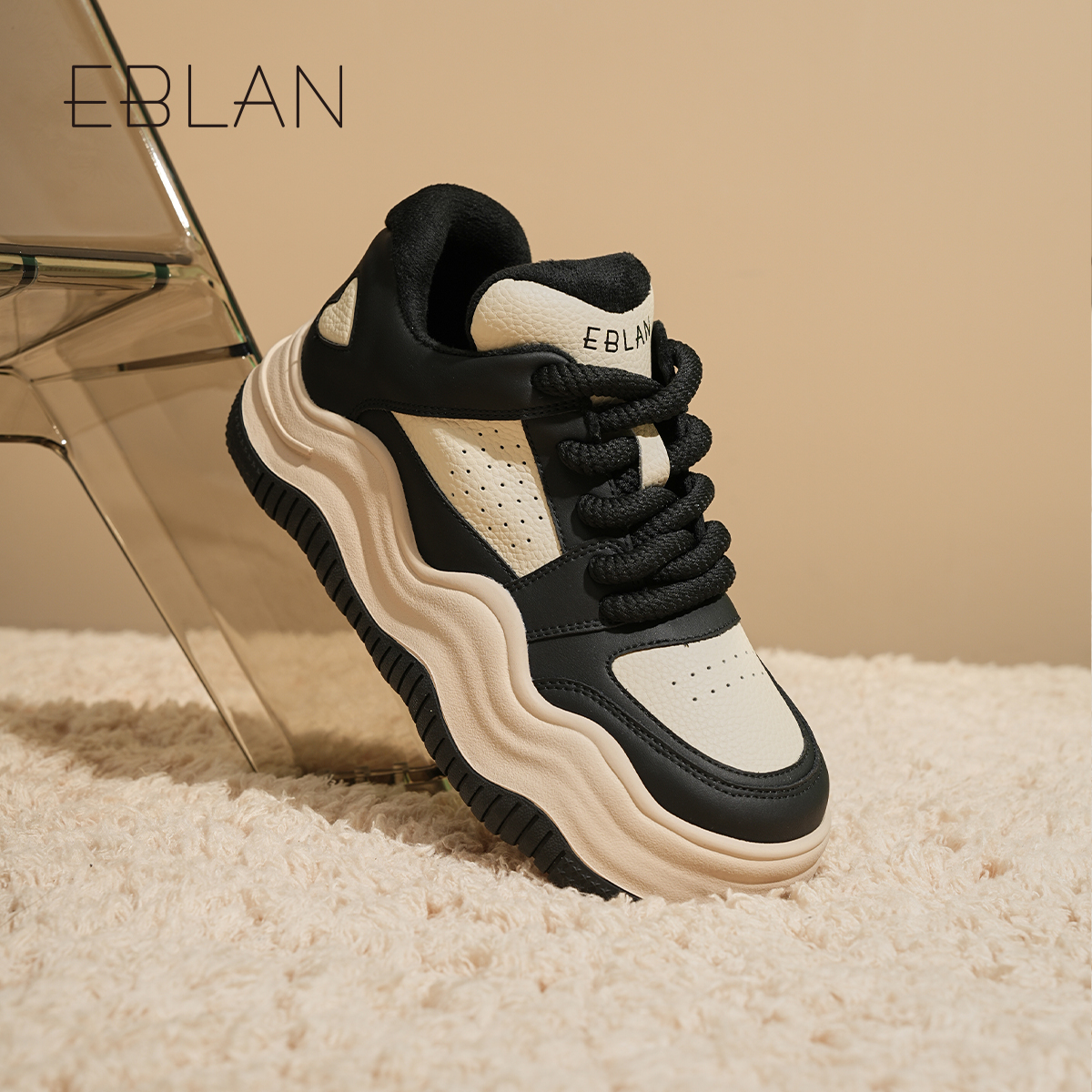 伊伴旗舰店休闲板鞋加绒保暖