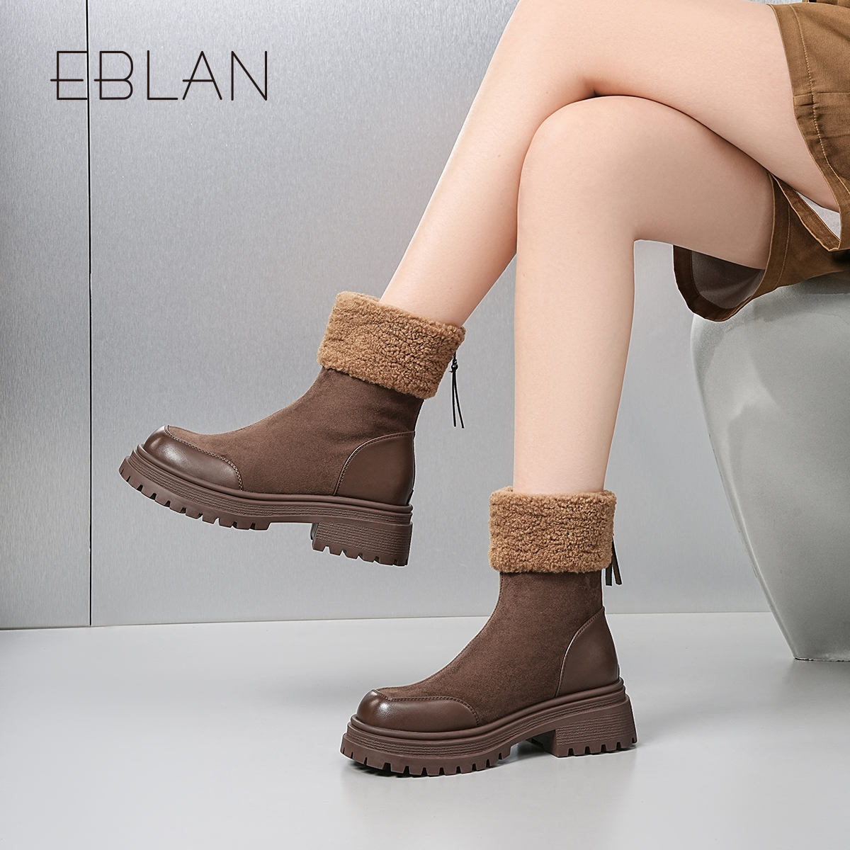 伊伴冬季新款百搭加厚保暖时装靴
