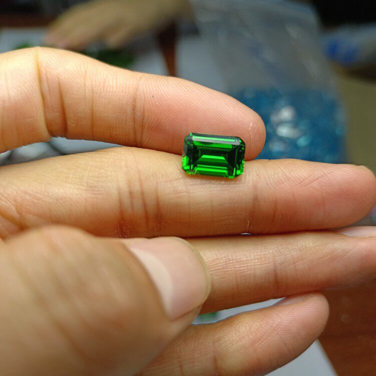 8X12MM  EMERALD CUT GREEN ZIRCONIA RING PENDANT CENTER STONE