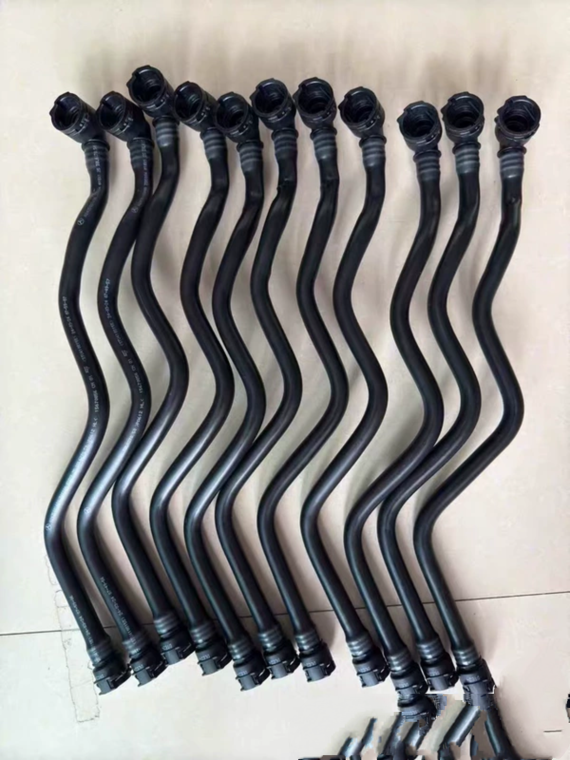 适用于新能源汽车奔驰EQA 冷却液管路 水壶水管