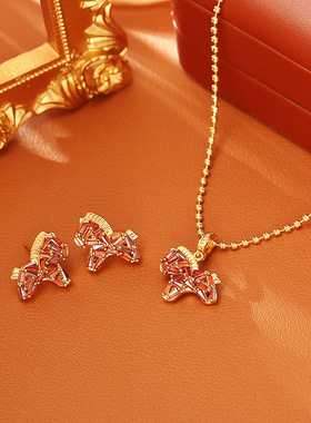 轻奢本命年小马项链耳环气质高级感时尚锁骨链红色耳钉喜庆毛衣链