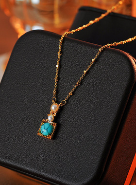 复古绿松石方形吊坠项链轻奢小众设计感气质独特锁骨链简约百搭错