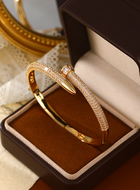 欧美简约锆石钉子卡扣手镯轻奢高级感百搭手环精致个性手饰独特潮