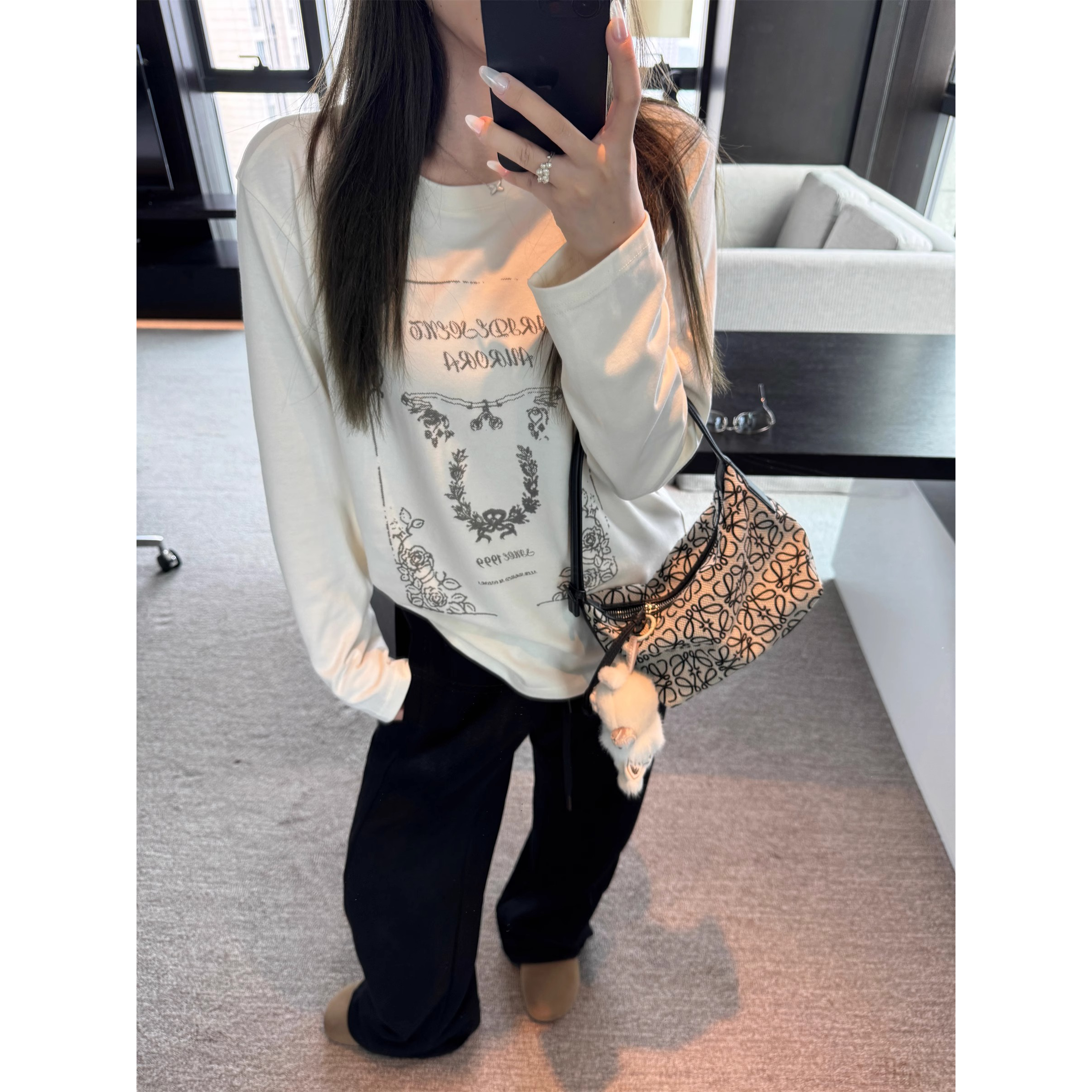 美式正肩长袖t恤女早秋季设计感薄款宽松内搭打底衫上衣初秋穿搭