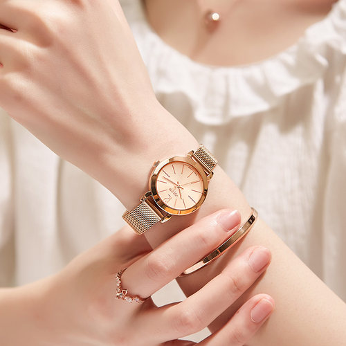 聚利时送礼自带轻奢女表