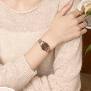 聚利时手表女款 简约气质小方糖小众轻奢小方表女士手表 2025新款