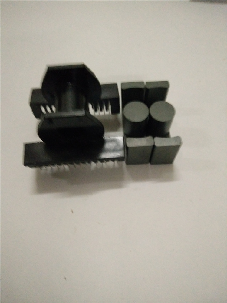 2.6元买大功率磁芯骨架。这价格是想让我拆了电源改电车。