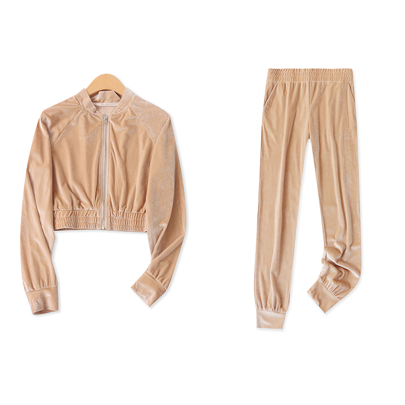 短款金丝绒长袖卫衣+松紧腰长裤