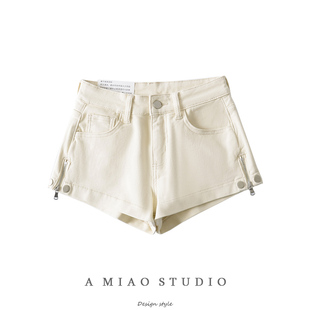 夏 设计百搭休闲显瘦热裤 米白色高腰显腿长牛仔短裤 女侧边拉链个性