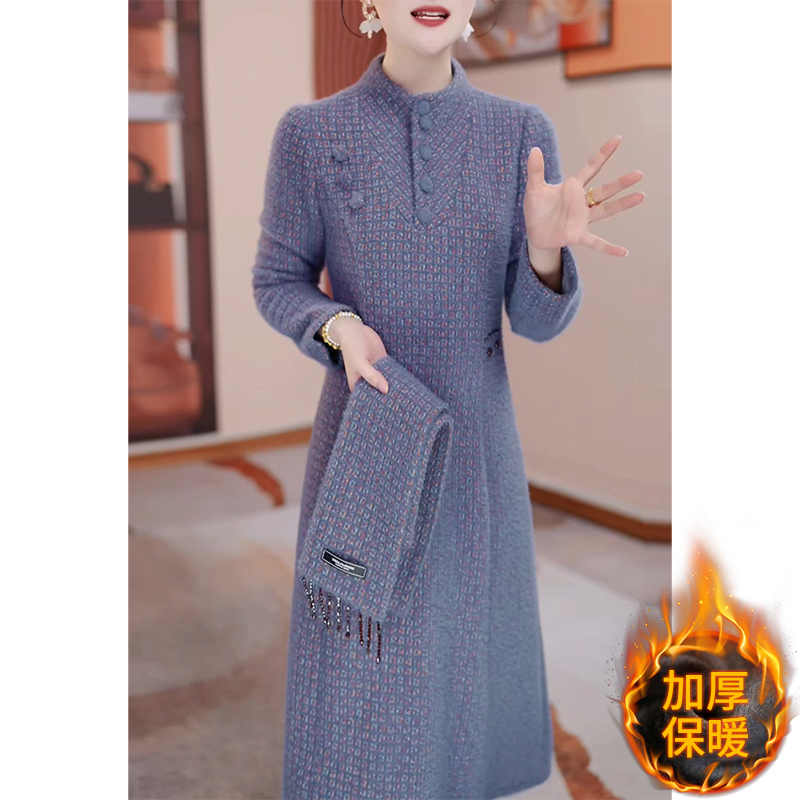 广州十三行长袖加厚连衣裙女2025秋冬新款妈妈时尚围巾领保暖裙子