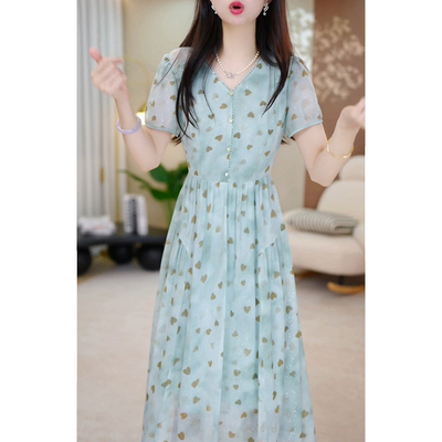 碎花连衣裙女2025夏季新款气质妈妈今年流行广州十三行高级感裙子