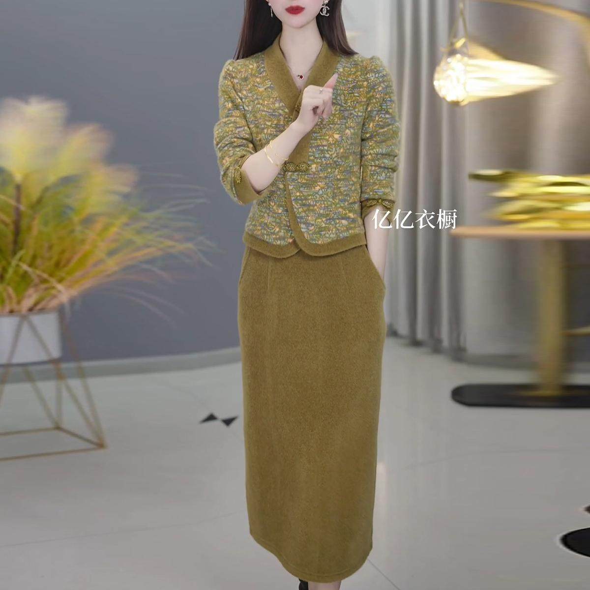 2025年春百搭新款开工洋装减龄妈妈女士裙子十三行雪尼绒两件套,女装/女士精品,时尚套装,淘宝优惠券,粉丝福利购,淘宝优惠卷