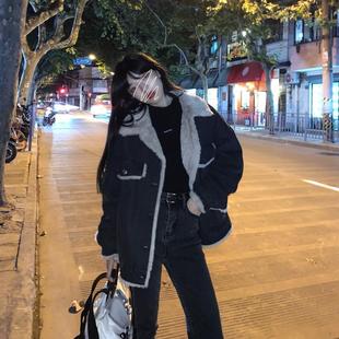 羊羔毛保暖牛仔外套加绒加厚新款冬季宽松小个子内里加毛绒棉衣女