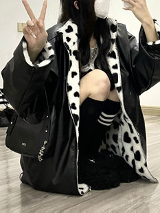 2025年秋冬新款 宽松港风皮夹克外套潮 小爱心皮衣两面穿棉服女韩版