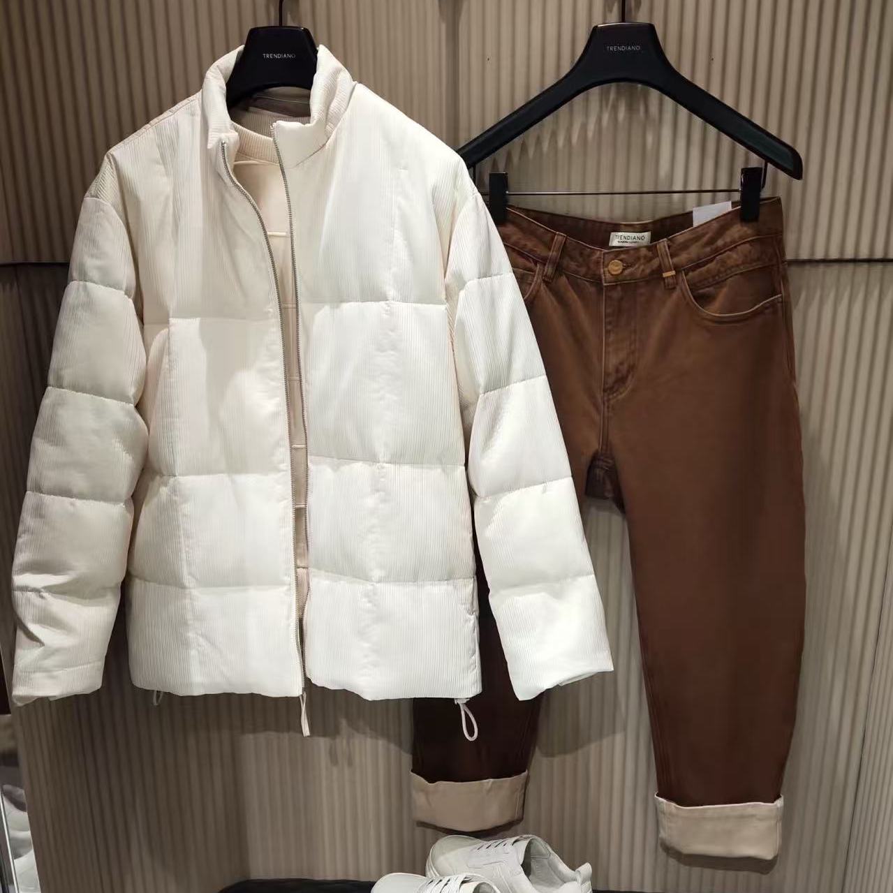 商场款冬季男士肌理感宽松立领百搭休闲羽绒服30540/Y6