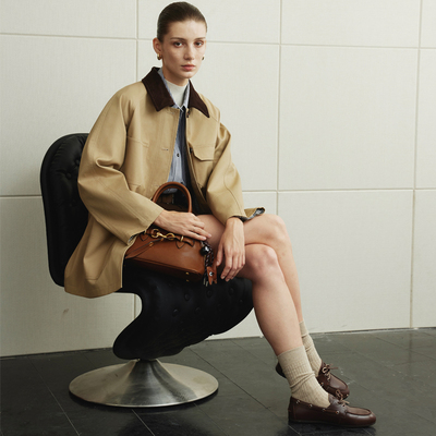 斜纹棉女士宽松猎装外套简约翻领