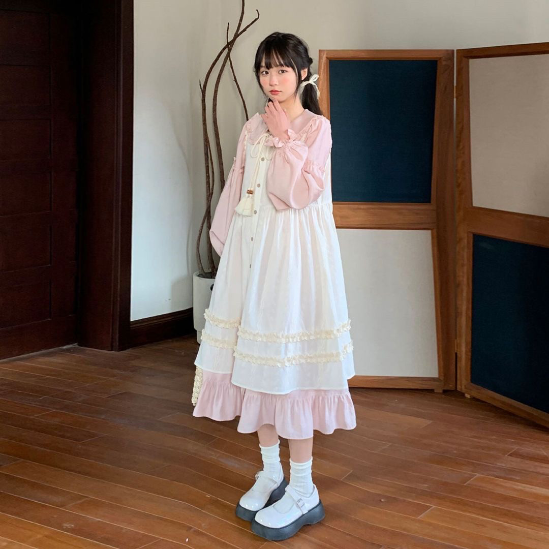 奶油粉甜美少女花瓣领衬衫裙女2026新款可爱长袖连衣裙设计感图片