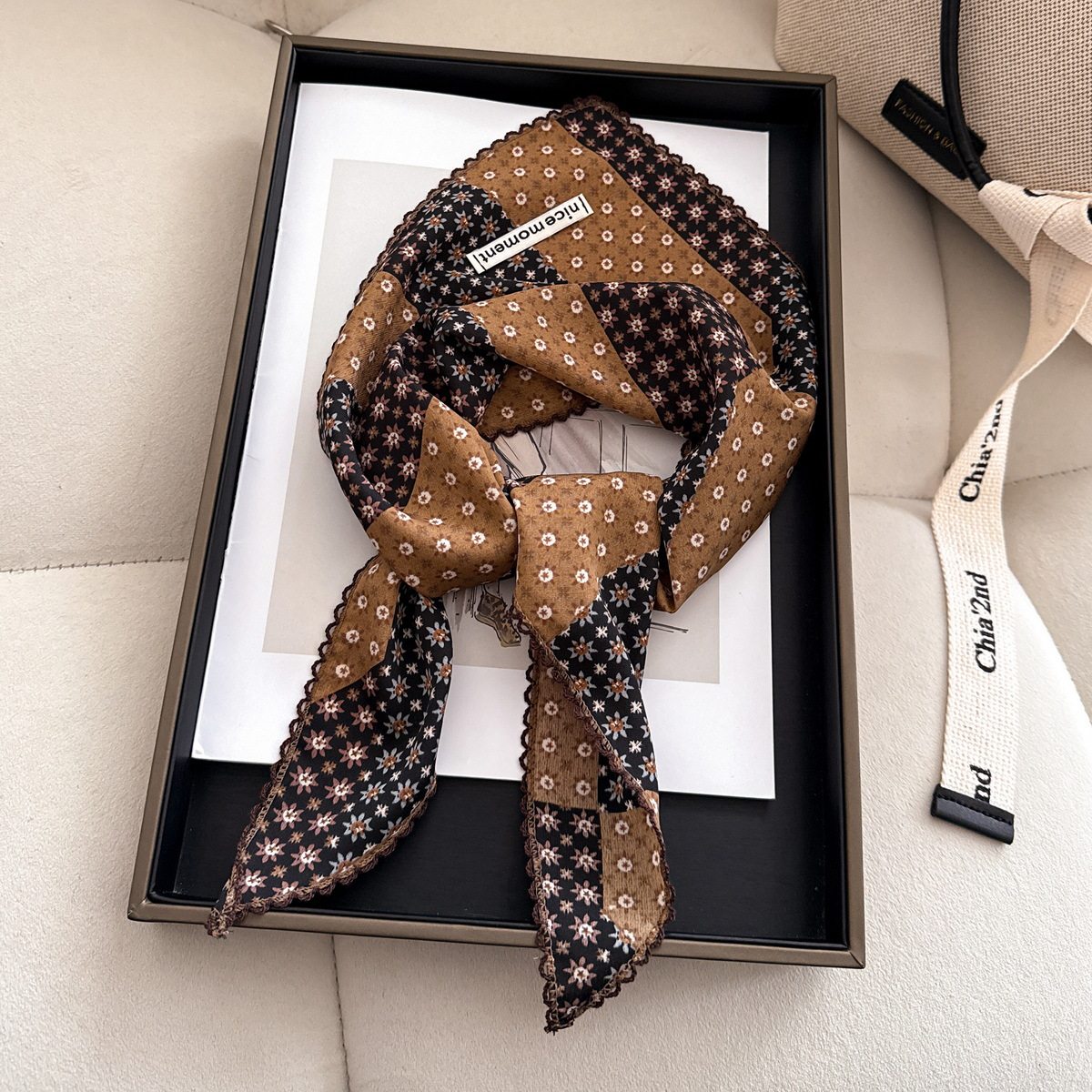 文艺复古风丝巾三角巾头巾领巾系脖高级感女2026年春季新款搭配,服饰配件/皮带/帽子/围巾,围巾/丝巾/披肩,淘宝优惠券,粉丝福利购,淘宝优惠卷