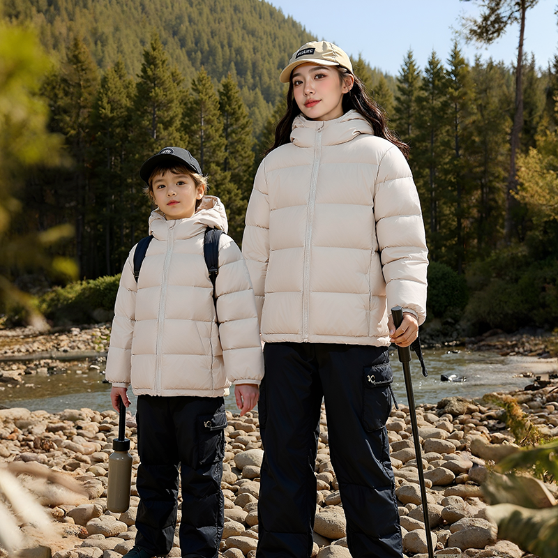 2025新款小黄鸭儿童轻薄羽绒服男女宝宝冬季保暖连帽时尚潮范外套