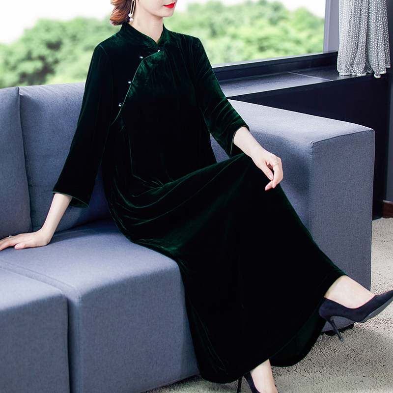 妈妈旗袍连衣裙高贵洋气2022春秋新款高端大码女装金丝绒打底裙子