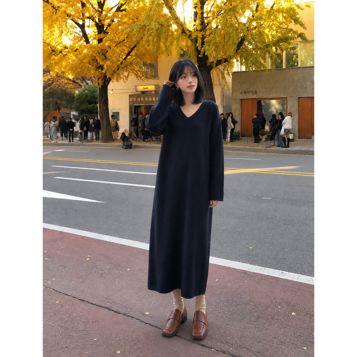 韩系慵懒风针织连衣裙女秋冬V领长袖宽松显瘦长款气质毛衣打底裙