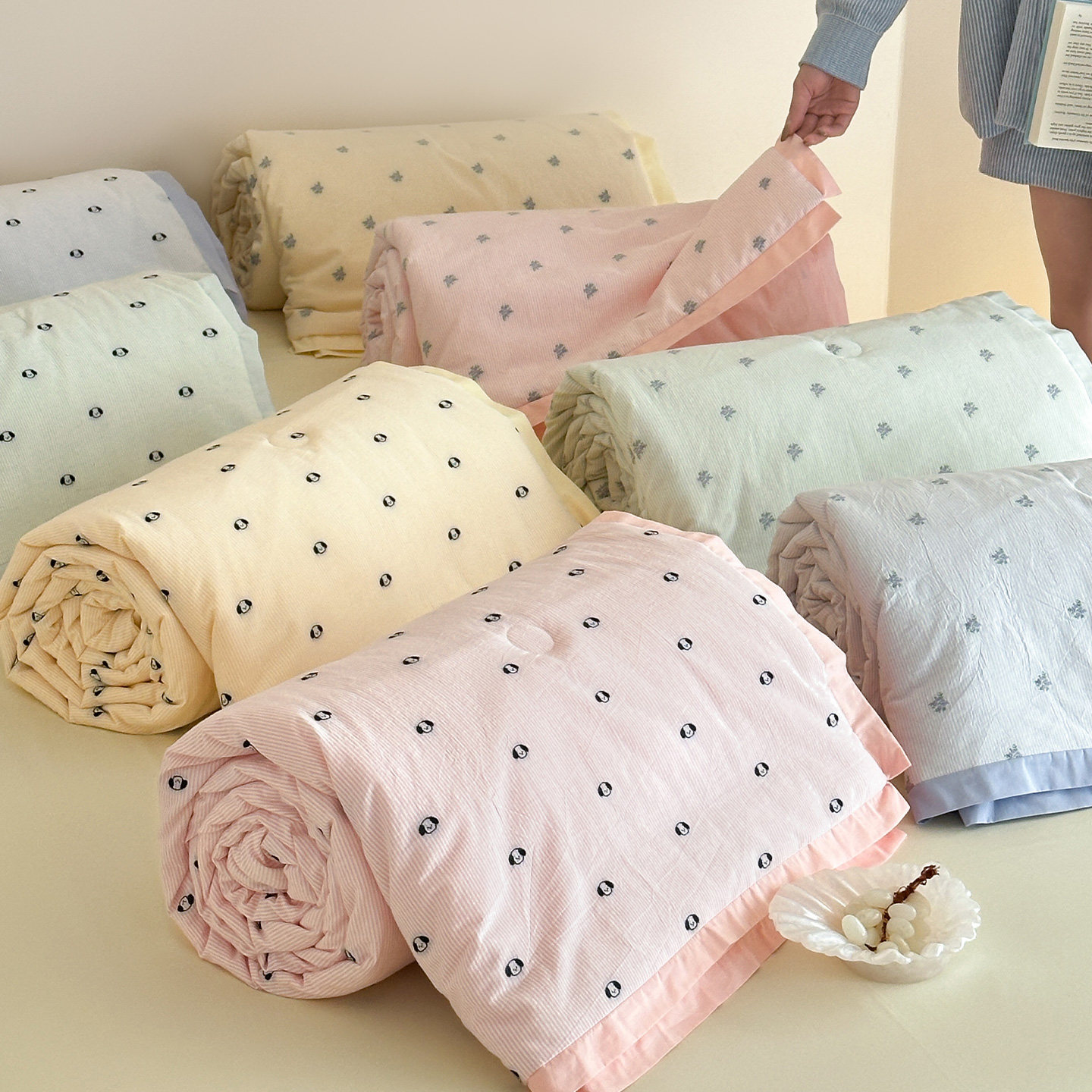 A类全棉夏凉被空调被纯棉夏季儿童可机水洗单人宿舍薄被子四件套