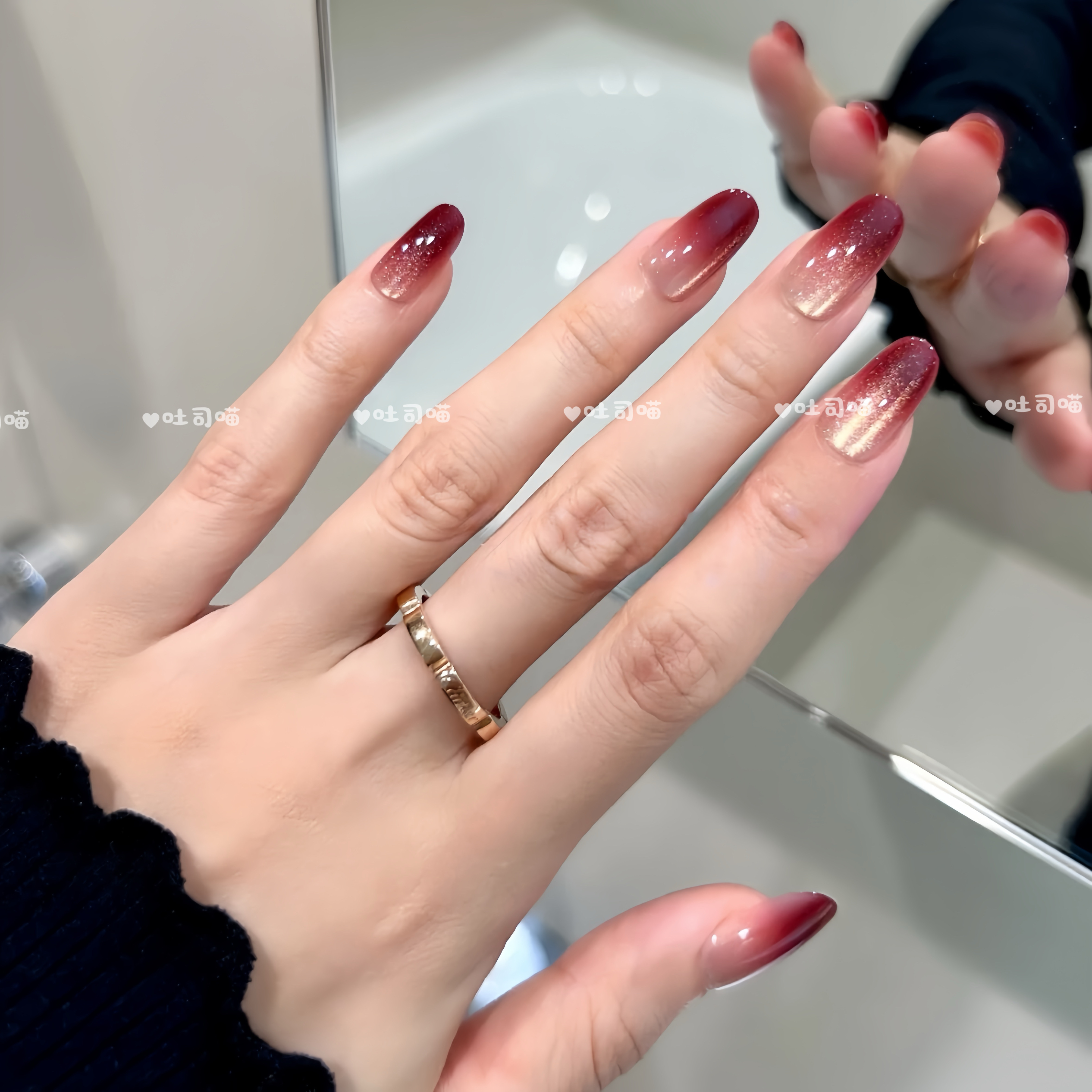 新款红色穿戴甲法式渐变猫眼气质显白秋冬圣诞新年婚礼高颜值美甲