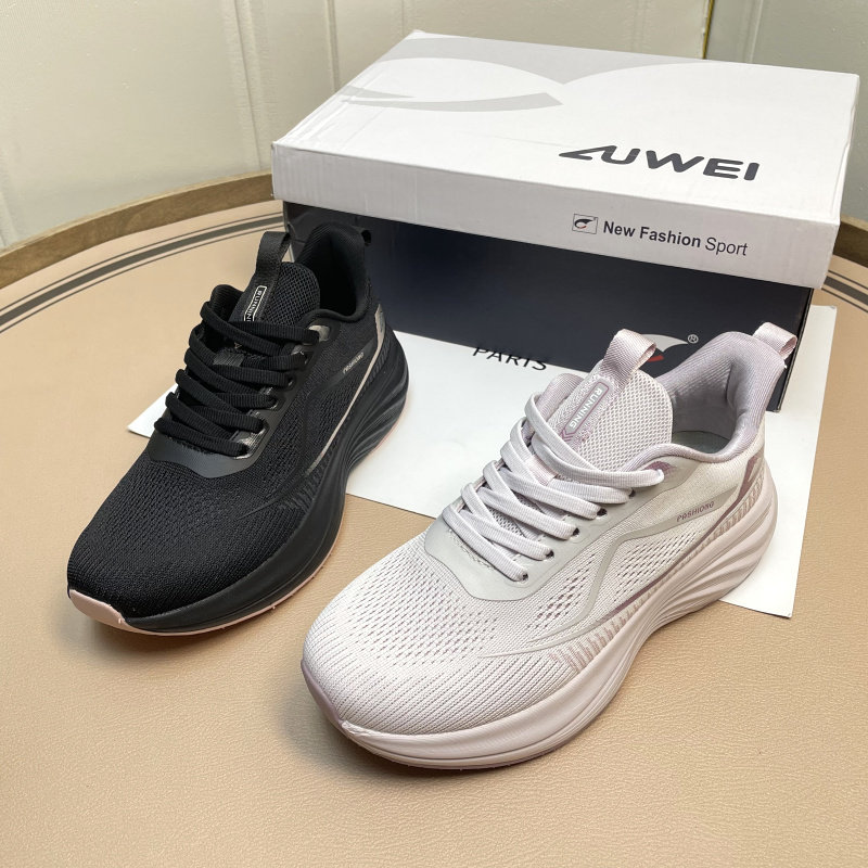 女士网面透气运动鞋2026春季新款厚底轻便健步鞋百搭休闲旅游鞋女