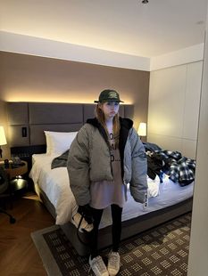 GOD财神2025秋冬新款 韩系小众设计连帽羽绒服女宽松羽绒外套