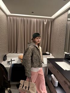 GOD财神2025秋冬新款 复古豹纹连帽皮衣羽绒服女内里90白鸭绒 美式